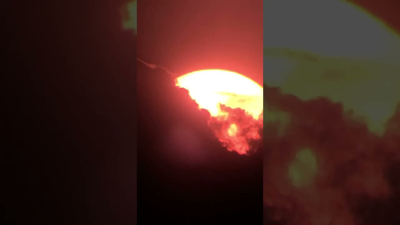 Sunset only 2x zoom on phone with binoculars