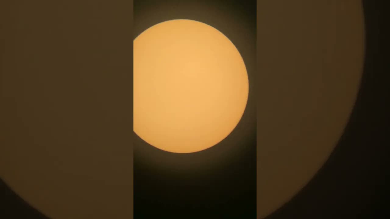 Sun 1pm wed . no sunspots 40x110 binoculars