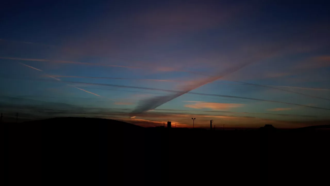 The sun coming forward. Time lapse
