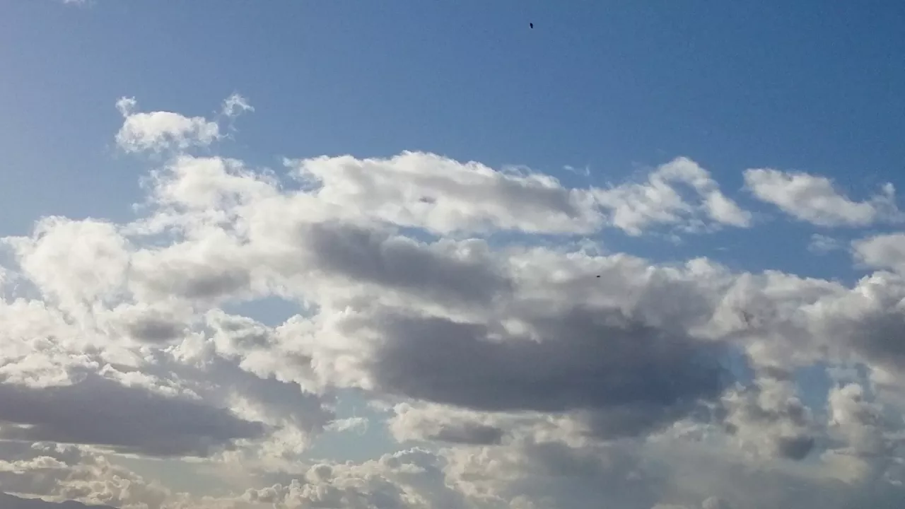 Flat Earth Clouds and perspective