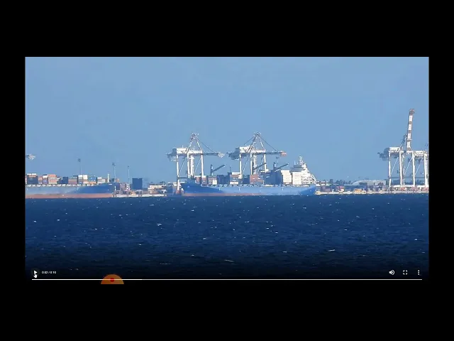 Ships appear to disappear bottom first but not because of curvature